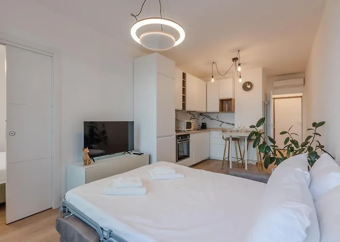 Apartment New! Skyline